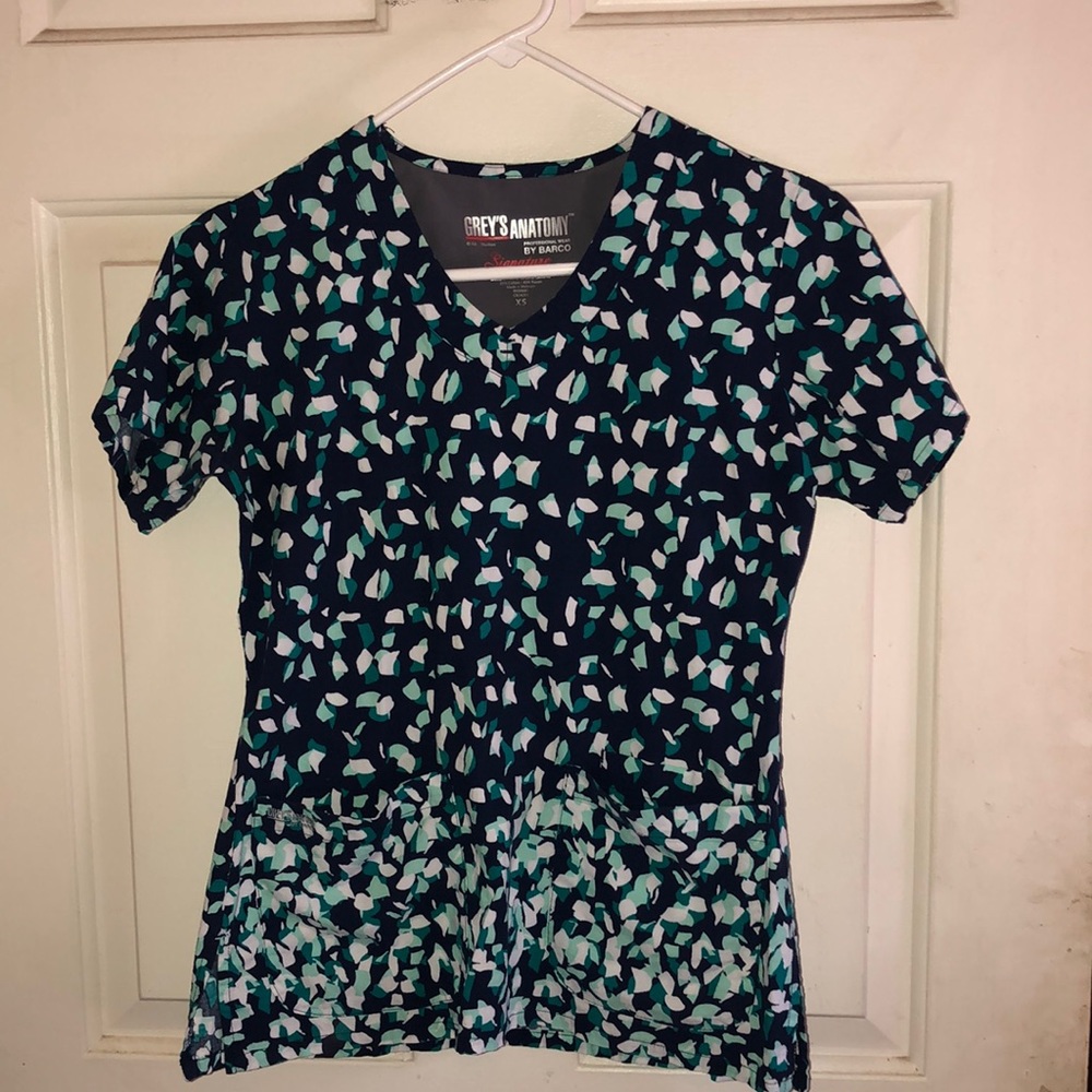Gray’s Anatomy scrub top XS